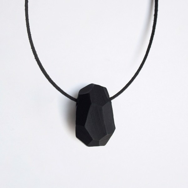 Picture of Raven Necklace 'Stones'