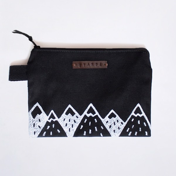 Picture of Black Mountains Zipper Pouch