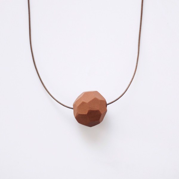 Picture of Small Caramel Necklace 'Stones'