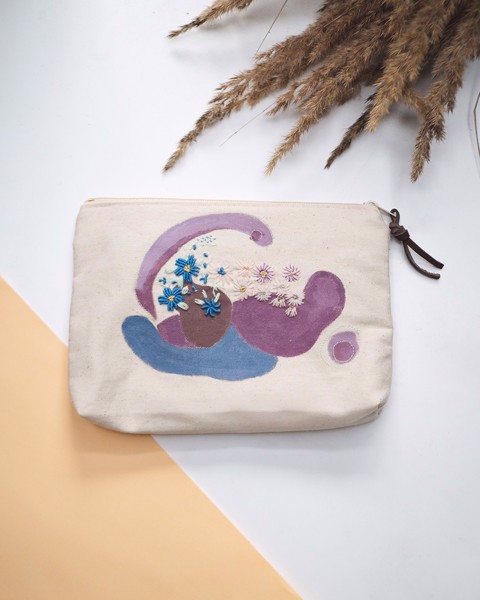Picture of Wildflowers Zipper Pouch Shapes