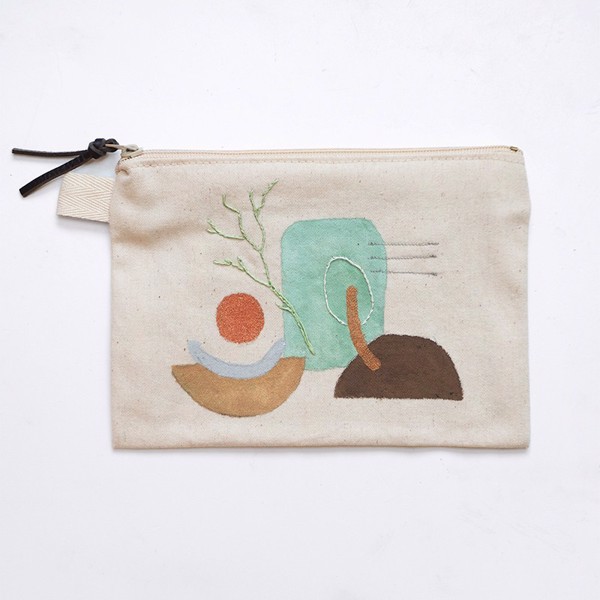 Picture of Zipper Pouch with Earth Embroidery