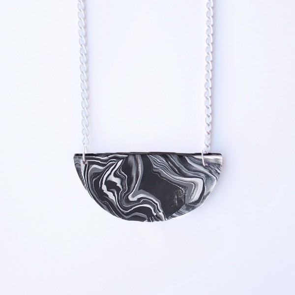 Picture of Marble Halfmoon Necklace 'Surfaces'